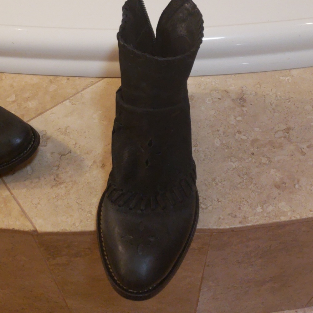 suede boots. Black - Picture 3 of 6